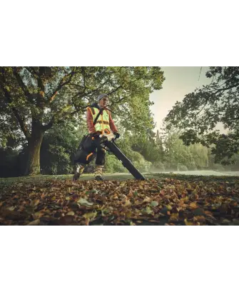 Aspirateur de feuilles SHA 140 STIHL