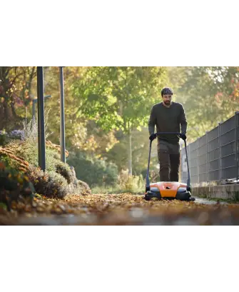 Balayeuse STIHL KG770